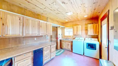 Laundry/Mudroom
