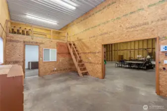 Heated workshop and office space