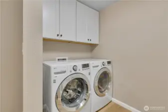 Main floor full size laundry.