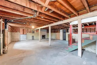 basement, there isnt a fireplace.