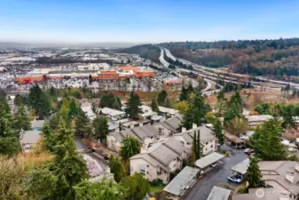 Easy access to I-5 and 405.