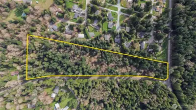 Approximate Property Lines.