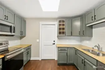 Nicely updated Kitchen