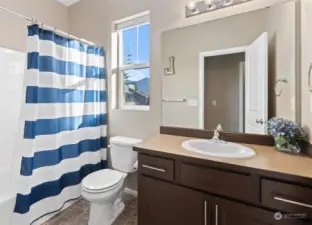 Upper Level Full Bathroom