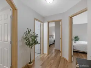 Primary bed to right