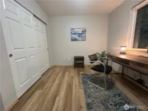 Bed 3 closet