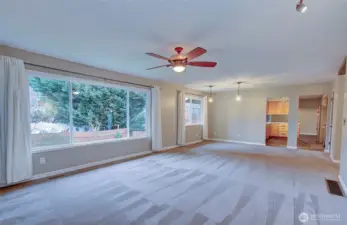 Living Room/Dining Room