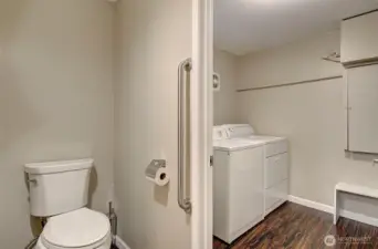 Bathroom/Laundry