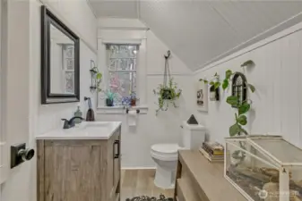 Upstairs Bathroom