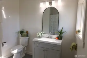 another view of the bathroom