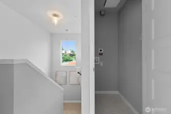 Photographs are for illustrative purposes only. Features, finishes, interior/exterior colors, landscaping and floorplan shown may vary from actual homes built.