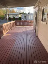 Large expansive newer deck