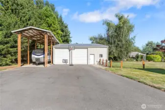 36x36 shop and RV covered area. 220V power