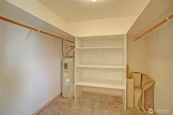 Primary bedrooms's large walk-in closet