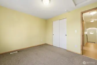 Bedroom 3 (2nd floor)
