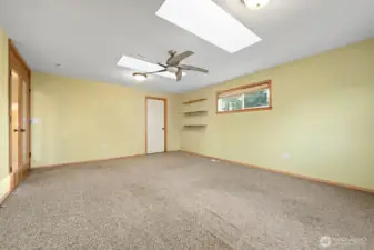Bonus Room (2nd floor)