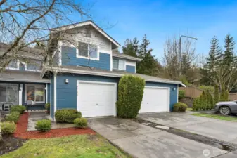 Fabulous Renton Townhome!