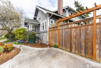 Large gate for access to the side yard