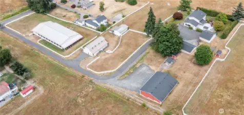 Closeup areal of acreage & all the buildings easily seen in one picture.