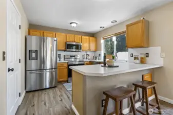Kitchen with Breakfast Bar