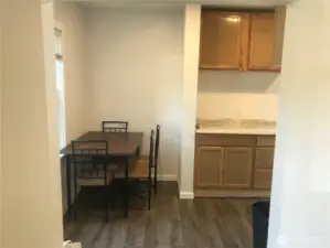 Unit One 1b1b - dining area