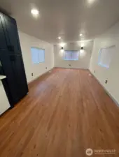 Open Living Breakfast Area