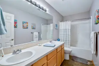 2nd Bathroom with double sinks