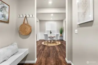 Entry/foyer into the 4th bedroom on main