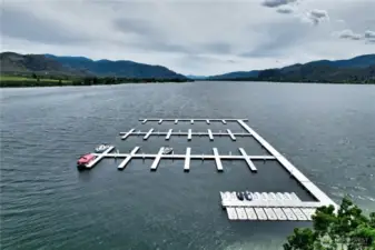 Lake Osoyoos is a boaters paradise,  and New Veranda Beach Marina is state of the art.