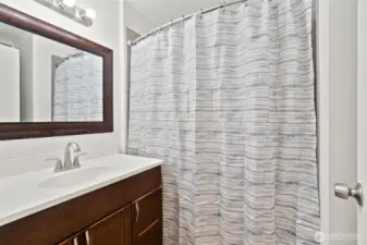 Full bathroom on main