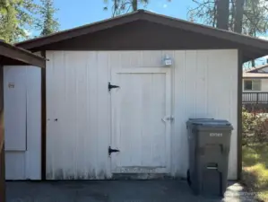 Storage shed
