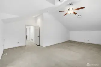 Very Large Bonus room