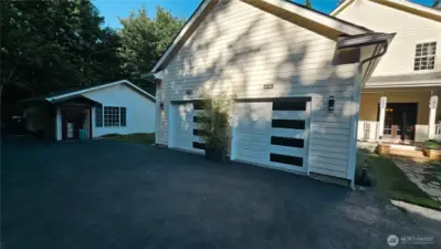 Studio, ADU near garage and back of the house. Lots of parking. #10920 Chaucer St SE, Olympia, WA 98501