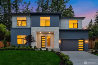 MN Custom Homes presents a transitional design in the convenient Spiritridge neighborhood