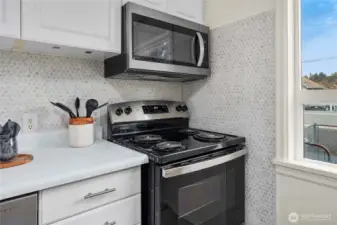 Brand new stove and microwave!