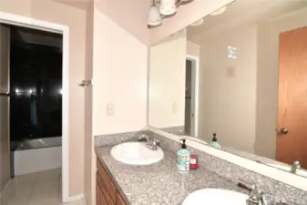 second floor full bathroom