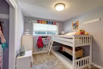 2nd bedroom