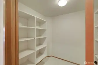 Walk in Pantry