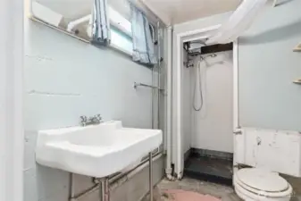 3/4 bathroom - Lower level