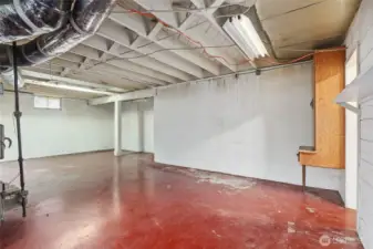 Open lower level - ready for bedroom/rec room