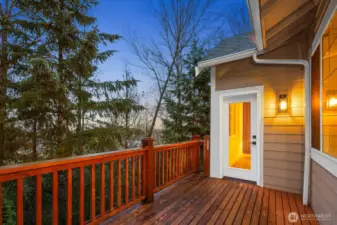 deck with access from the kitchen