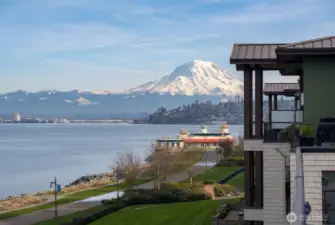 Enjoy Mt Rainier views from your deck