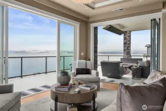 Open the Nano Doors on both sides of the living area for true indoor/outdoor living