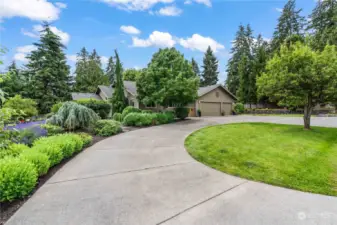 Lovely circular driveway around the front of the home.