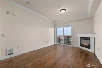Automatic blinds on slider