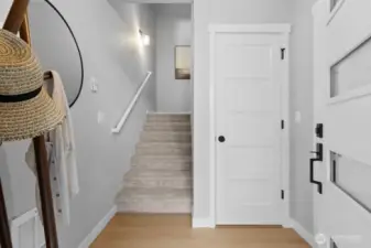 Photographs are for illustrative purposes only. Features, finishes, interior/exterior colors, landscaping and floorplan shown may vary from actual homes built.