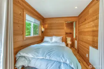 There is a queen bed.