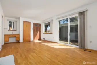 The whole interior of the house has been freshly painted!