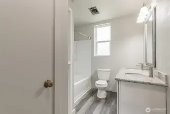Bathroom - Main Floor