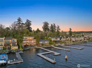 This waterfront property in the heart of Kirkland’s highly desirable West of Market neighborhood - just minutes from shops, restaurants, parks, and the beach.